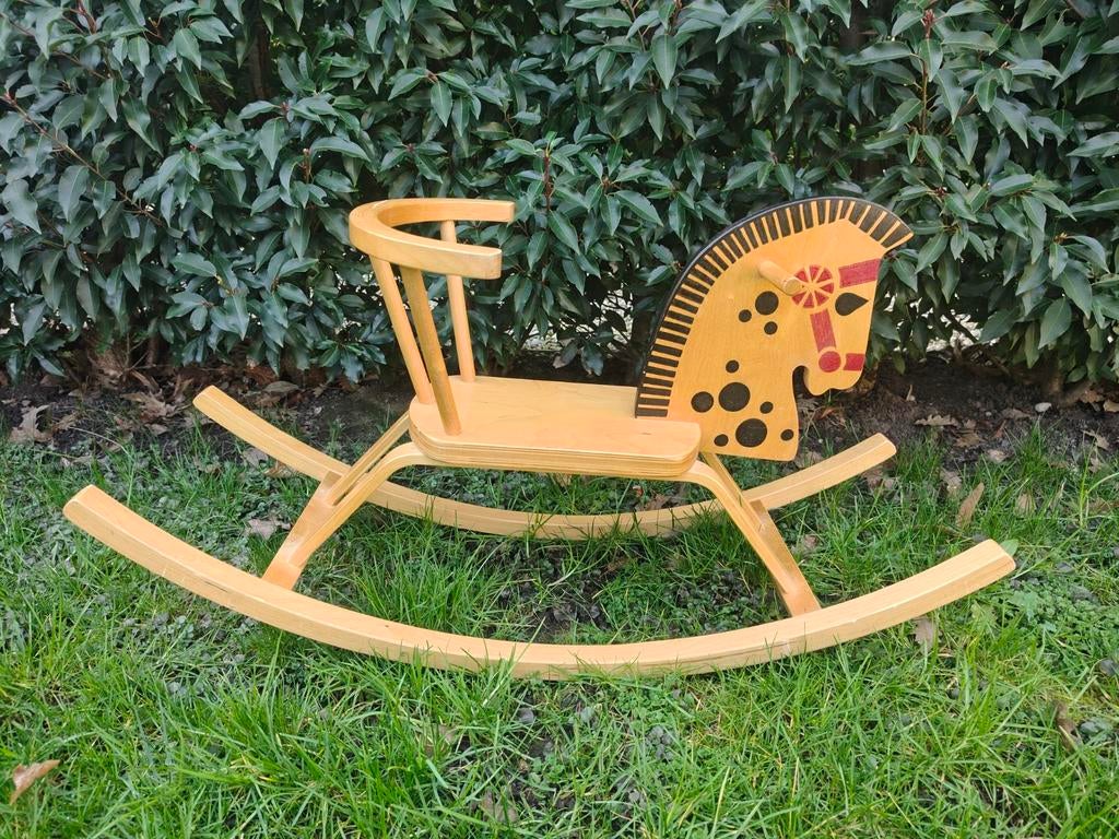 Hobbelpaard hout, Ophalen, Gebruikt