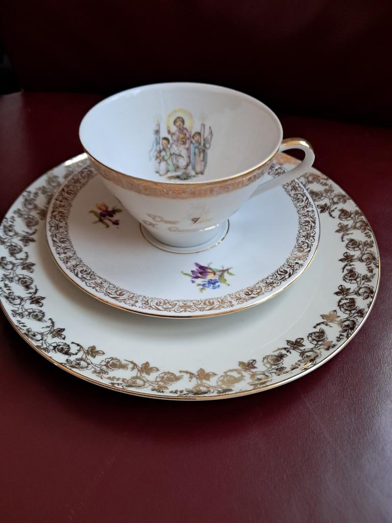 Communie servies, Ophalen