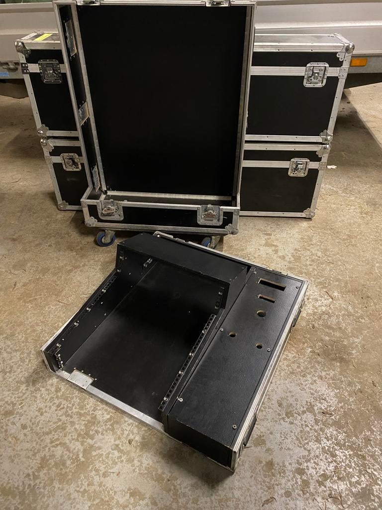 19 inch flightcase met doghouse (professioneel), Ophalen, Gebruikt, Overige instrumenten, Flightcase