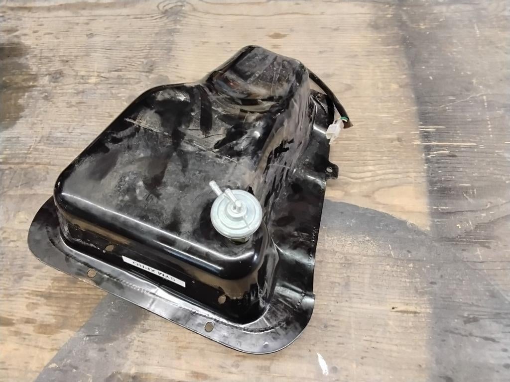 Benzine tank + vlotter + vacuumkraan Sym xpro 50 X-pro, Fietsen en Brommers, Brommeronderdelen | Scooters, Ophalen of Verzenden
