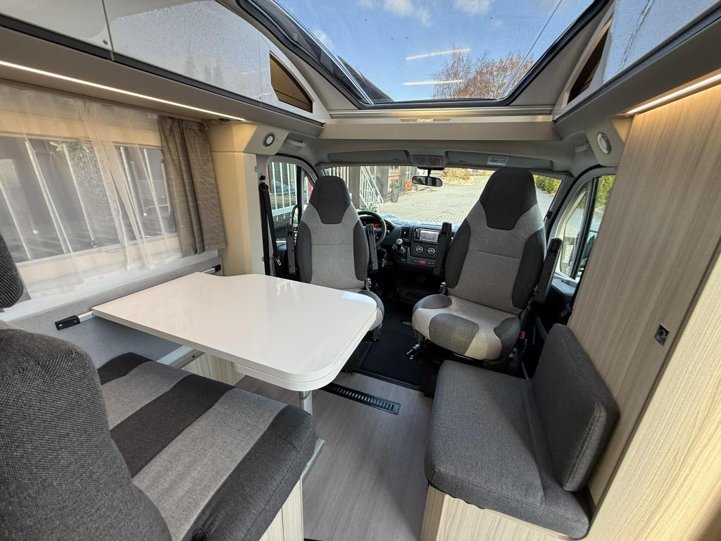 Adria Compact SL DEMO - 2025, Niet ingevuld, Standaard zit, Ringverwarming, Bedrijf