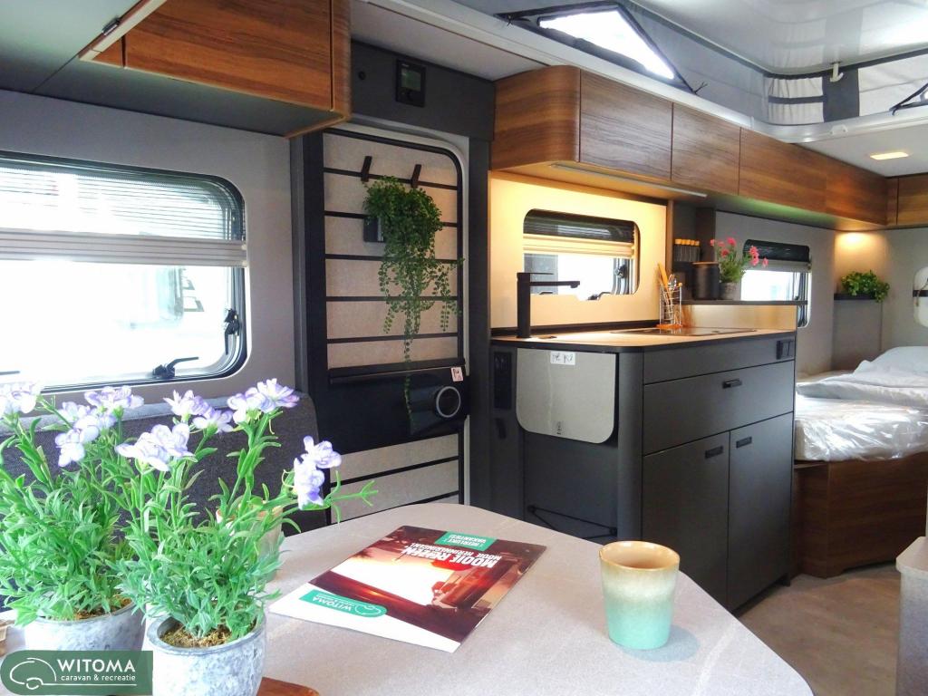 Eriba Feeling 442 Dit voorjaar op vakantie!, Caravans en Kamperen, Schokbreker, Standaardzit, Bedrijf, Tot en met 3