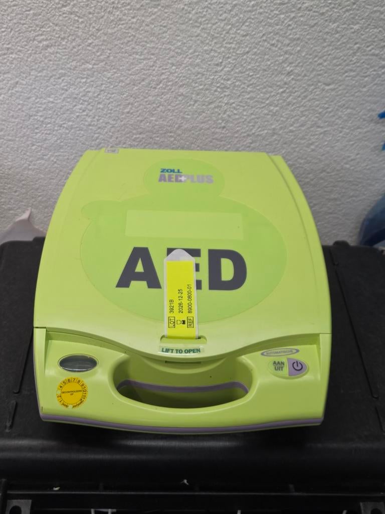 Zoll AED plus Defibrillator ehbo bhv ambulance reanimatie, Gebruikt, Aed, Ophalen of Verzenden, Zoll