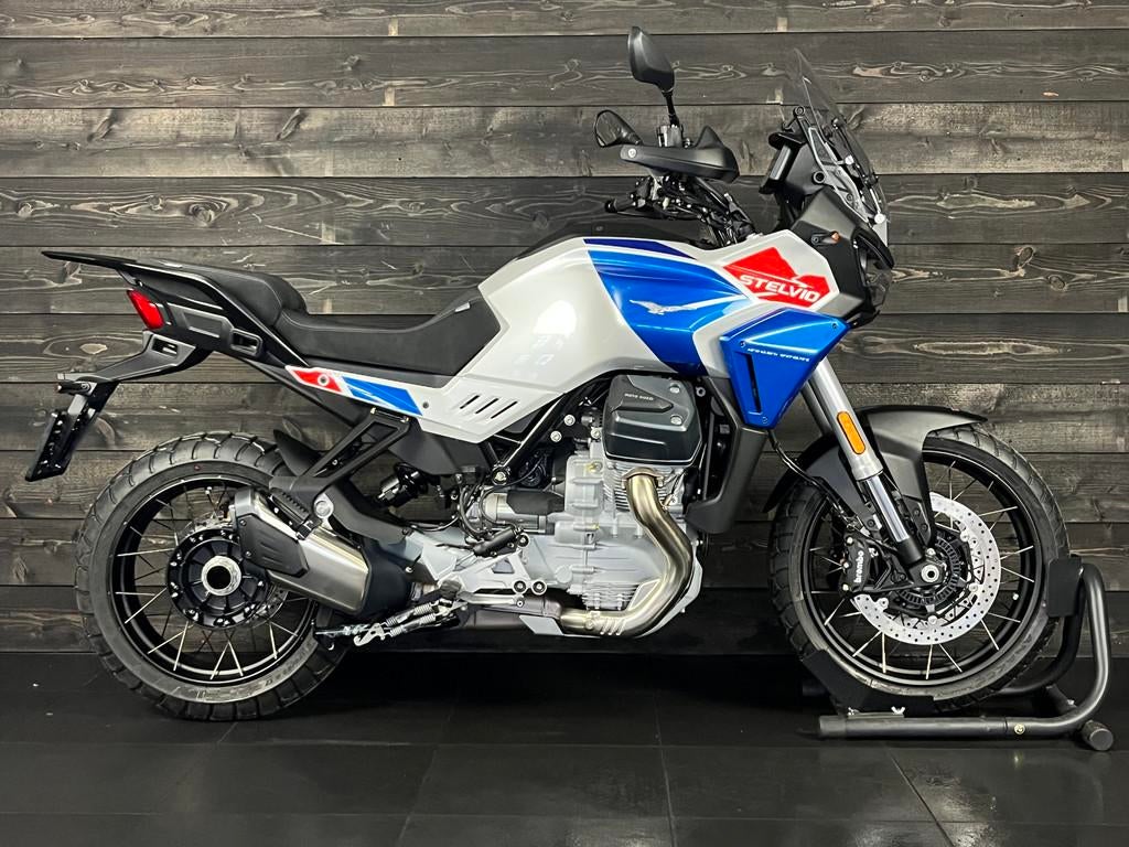 Moto Guzzi V100 STELVIO DUECENTO TRIBUTO (bj 2026), Bedrijf, Meer dan 35 kW, Toermotor, 1042 cc