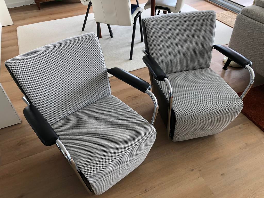 Fauteuils van zwart leer en gemeleerde stof, Huis en Inrichting, Ophalen, Gebruikt, Retro/tijdloos, 50 tot 75 cm