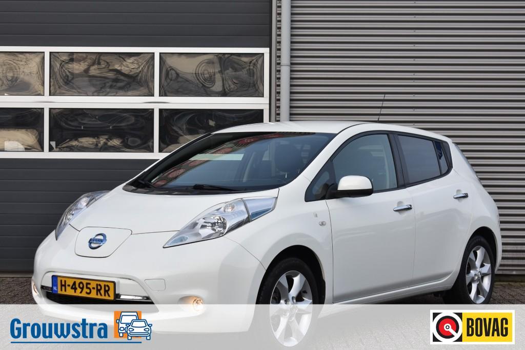 Nissan LEAF ACENTA 30 KWH / 199 p/m lease / P.CAMERA / STOEL, Gebruikt, Alcantara, Wit, Leaf