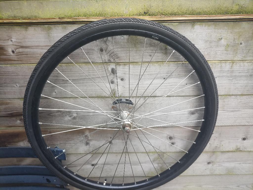 28 inch velg met NIEUW band, 56 cm of meer, Ophalen, Gebruikt, Overige merken