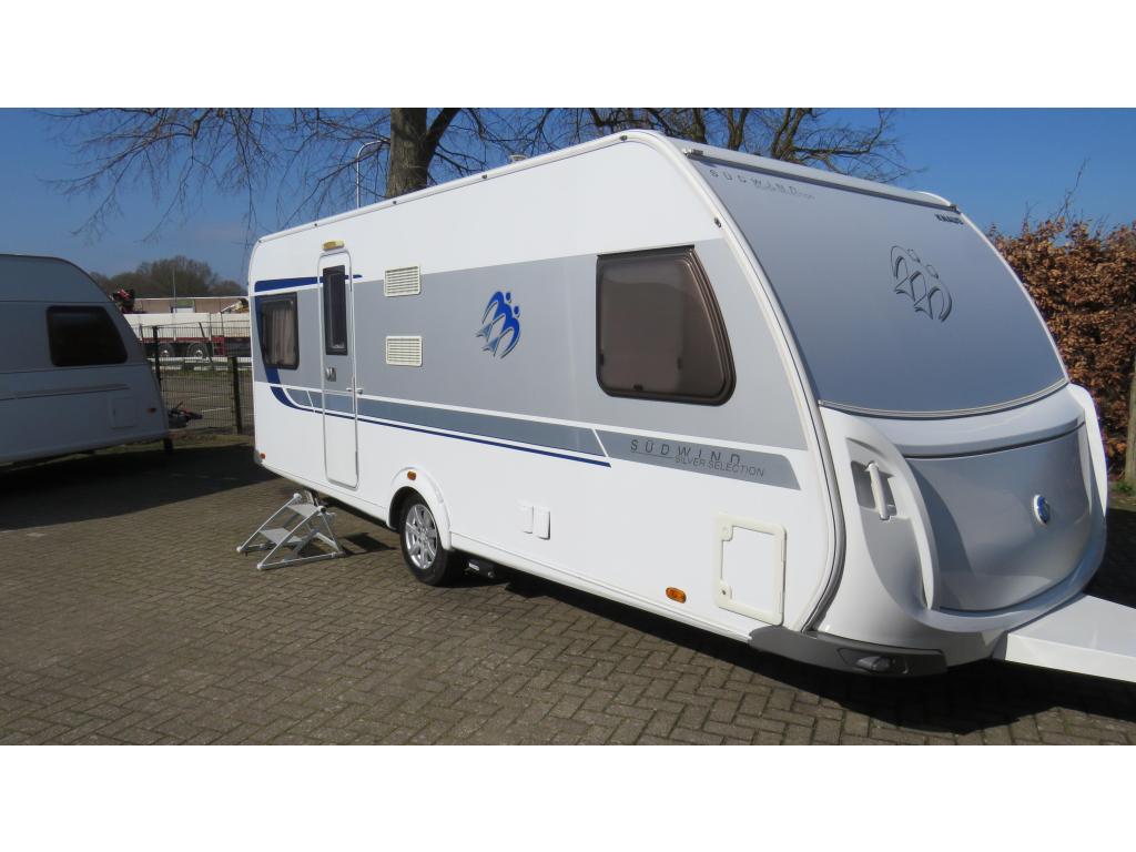 Knaus Sudwind Silver Selection 590 FUS Mover,Airco bj2017, Caravans en Kamperen, Niet ingevuld, Rondzit, Bedrijf, Niet ingevuld
