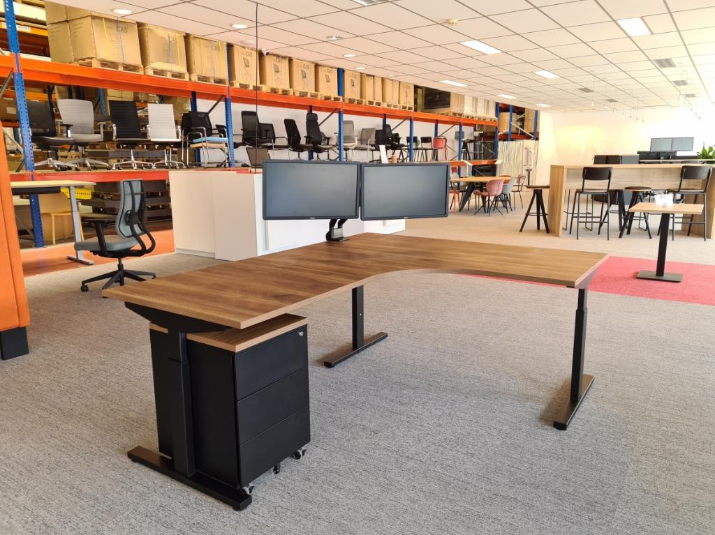 Hoekbureau cognac walnoot, Huis en Inrichting, Bureaus, Ophalen of Verzenden, In hoogte verstelbaar, Nieuw, Hoekbureau