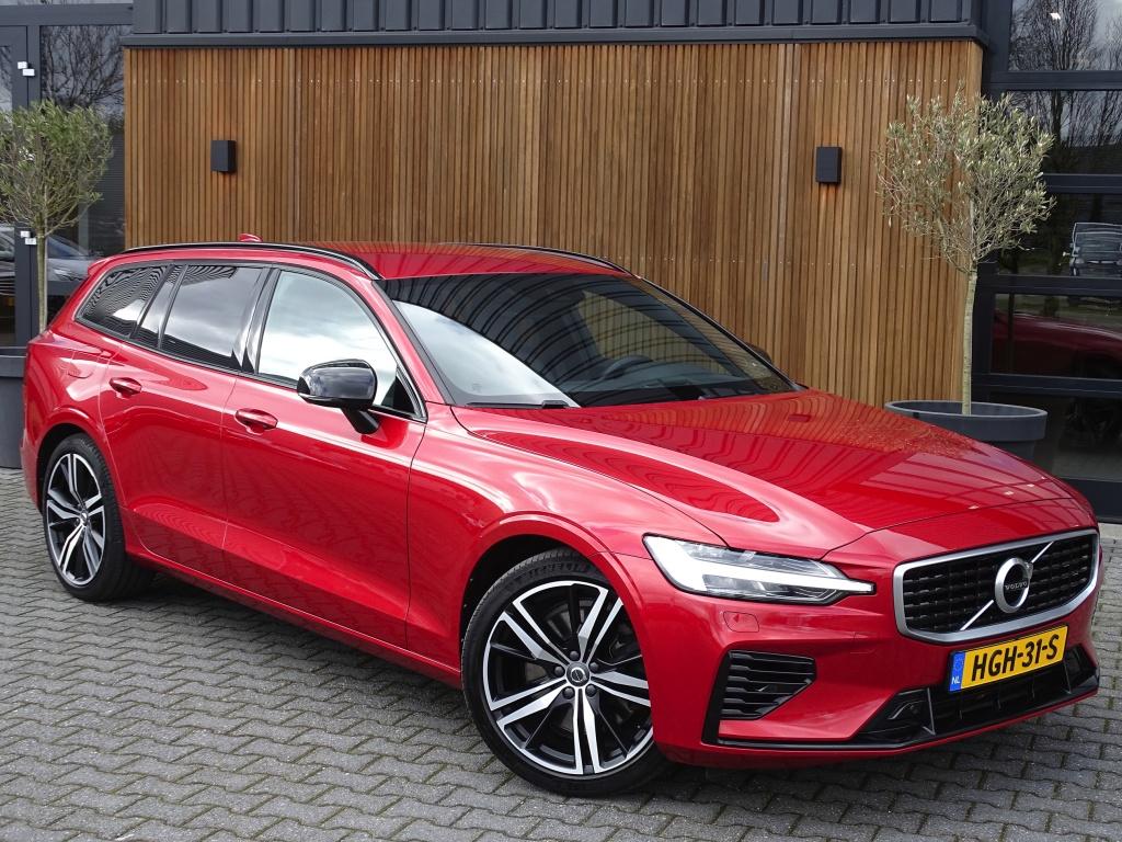 Volvo V60 T8 390PK Twin Engine / AWD / R Design / LED, Gebruikt, Euro 6, 4 cilinders, Vierwielaandrijving