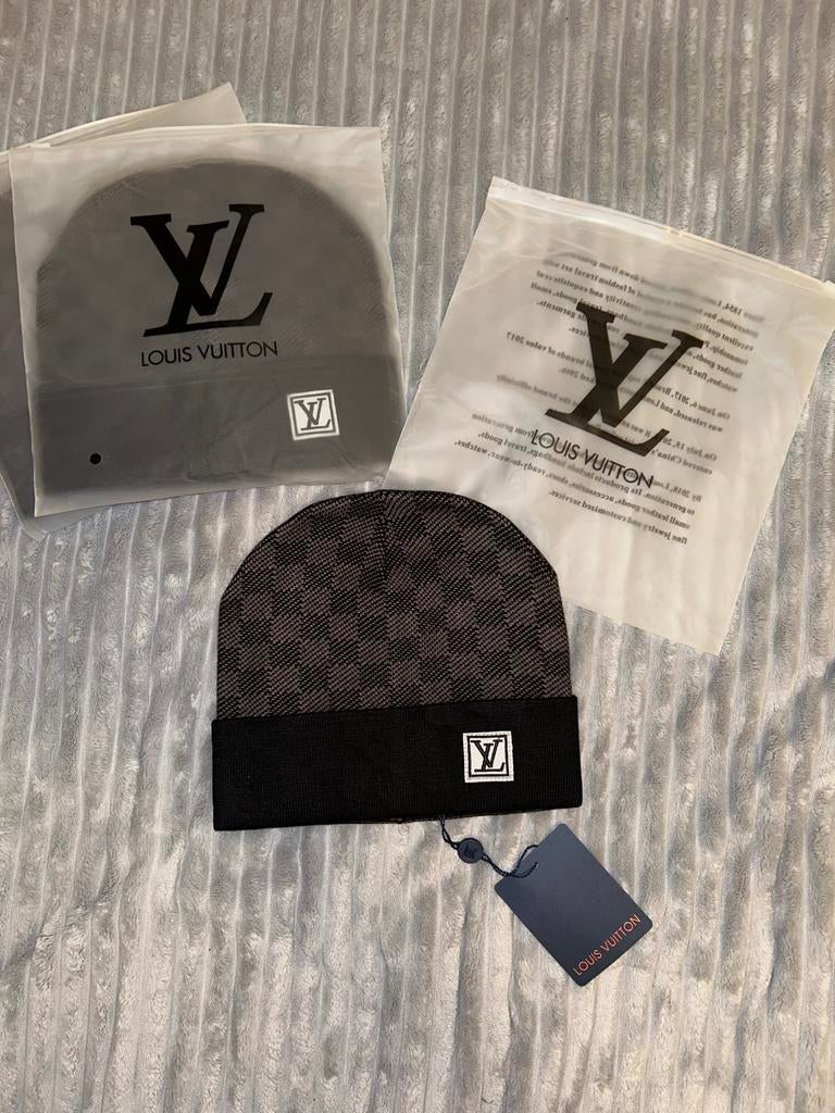LV beanie zwart, Ophalen of Verzenden, Nieuw, Overige maten, Muts