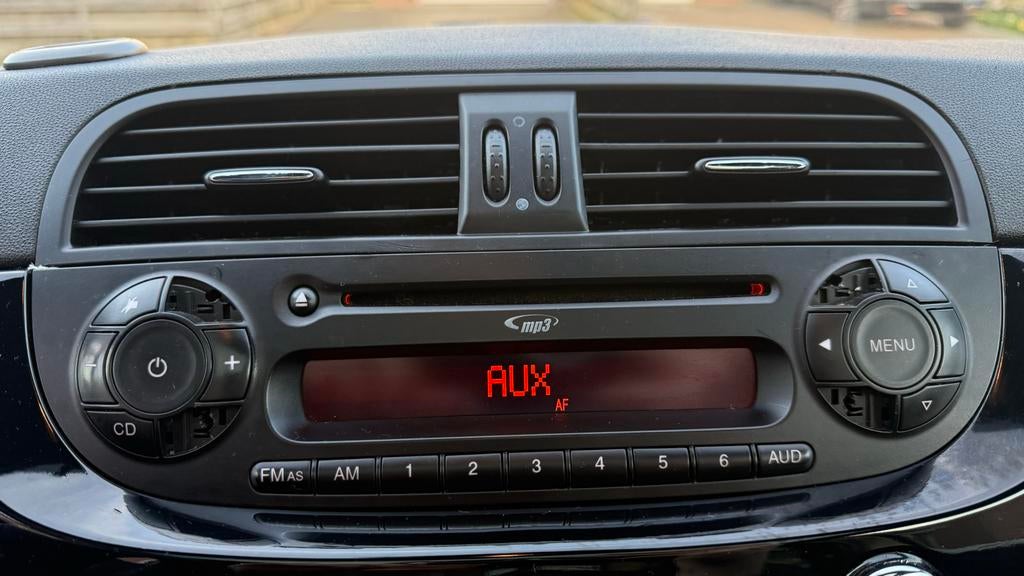 Originele Fiat 500 radio – AUX, CD, MP3, Auto diversen, Autoradio's, Gebruikt, Ophalen of Verzenden