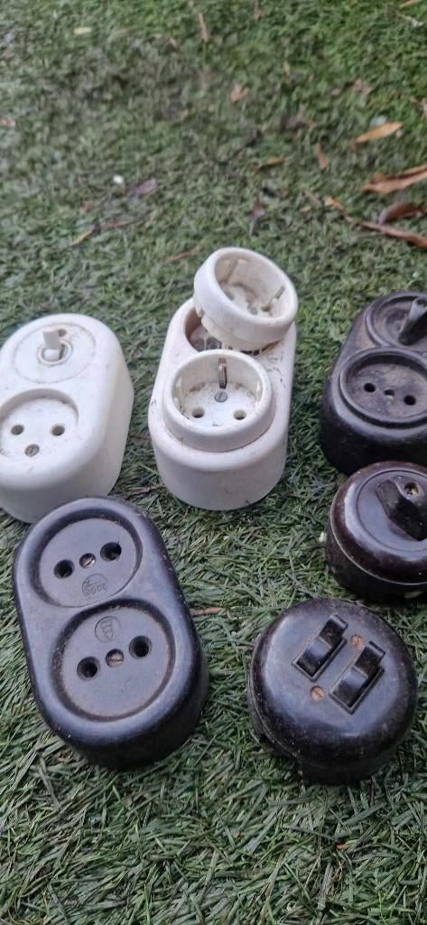 Oude jaren 30 (stop) contact dozen van bakeliet (brocante), Ophalen of Verzenden, Gebruikt, Schakelaar