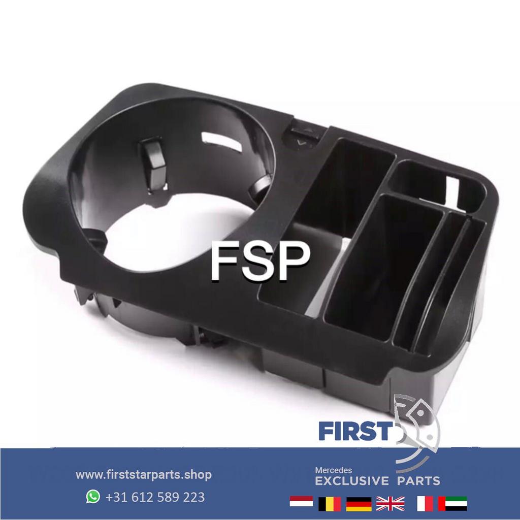 W205 W213 W238 W253 BEKERHOUDER / TELEFOONHOUDER Mercedes C, Auto-onderdelen, Interieur en Bekleding, Gebruikt, -, Ophalen of Verzenden