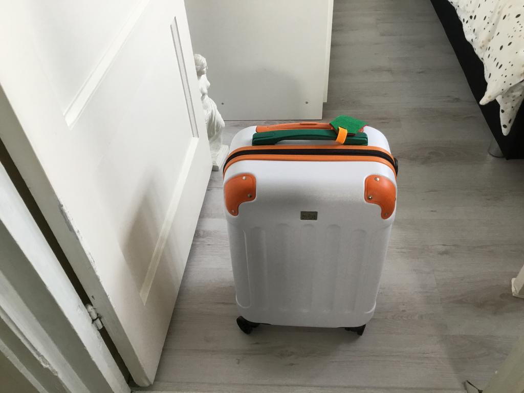 Koffer word niet verzonden, 50 tot 60 cm, Hard kunststof, Zo goed als nieuw, 35 tot 45 cm