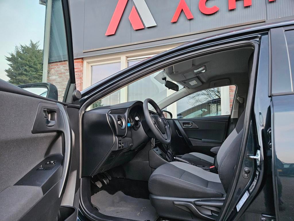 Toyota Auris Touring Sports 1.3 Now Airco! NAP! 6-Versnellin, Voorwielaandrijving, 450 kg, Gebruikt, Euro 6