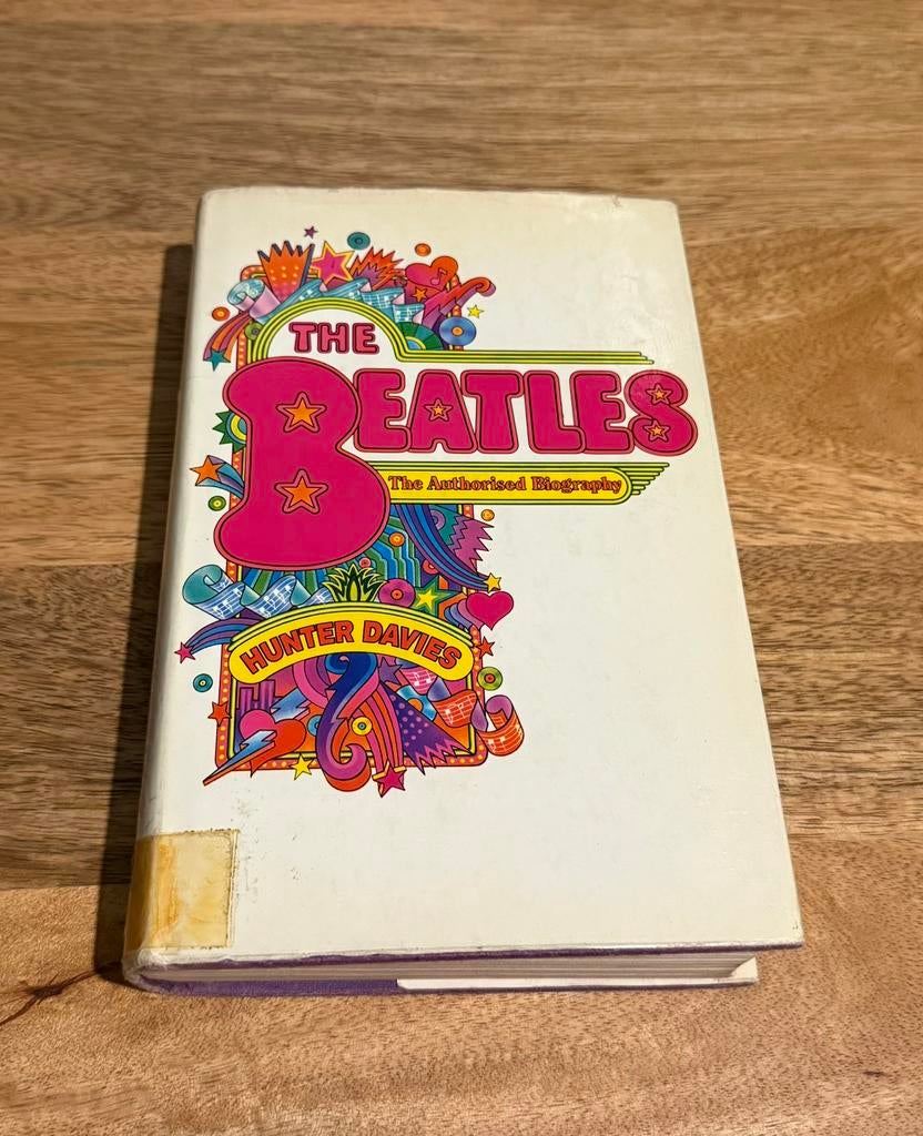 The Beatles - The Authorised biography by Davies, Hunter, Boeken, Ophalen of Verzenden, Zo goed als nieuw