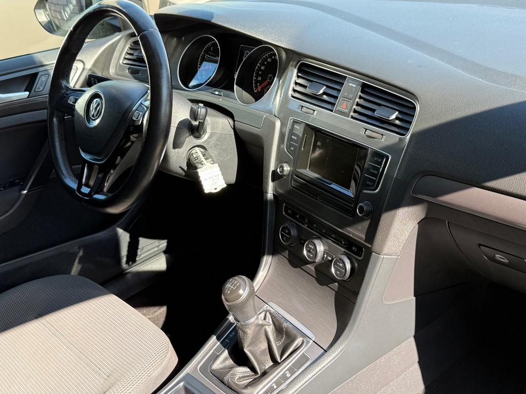 Volkswagen Golf 1.2 TSI Trendline Airco Stoelverwarming Pdc, Euro 5, Gebruikt, 4 cilinders, 610 kg