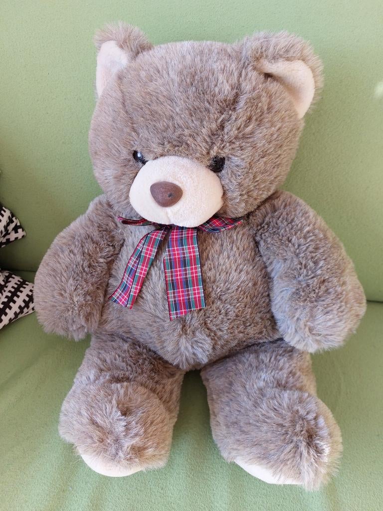 VINTAGE ZACHTE KNUFFELBEER 65cm van BIJENKORF in NIEUWSTAAT, Kinderen en Baby's, Speelgoed | Knuffels en Pluche, Overige merken