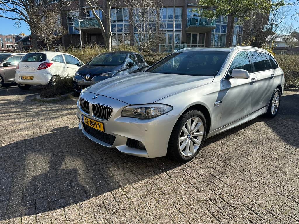 BMW 535d M-Pakket 2012| full options| dakkoffer |apk| inruil, Auto's, Automaat, Euro 5, Zwart, 2993 cc