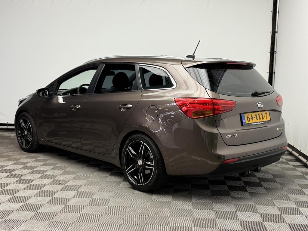 Kia cee'd Sportswagon 1.6 GDI Plus Pack Navi ECC Trekhaak NL, Voorwielaandrijving, Euro 5, Gebruikt, 4 cilinders