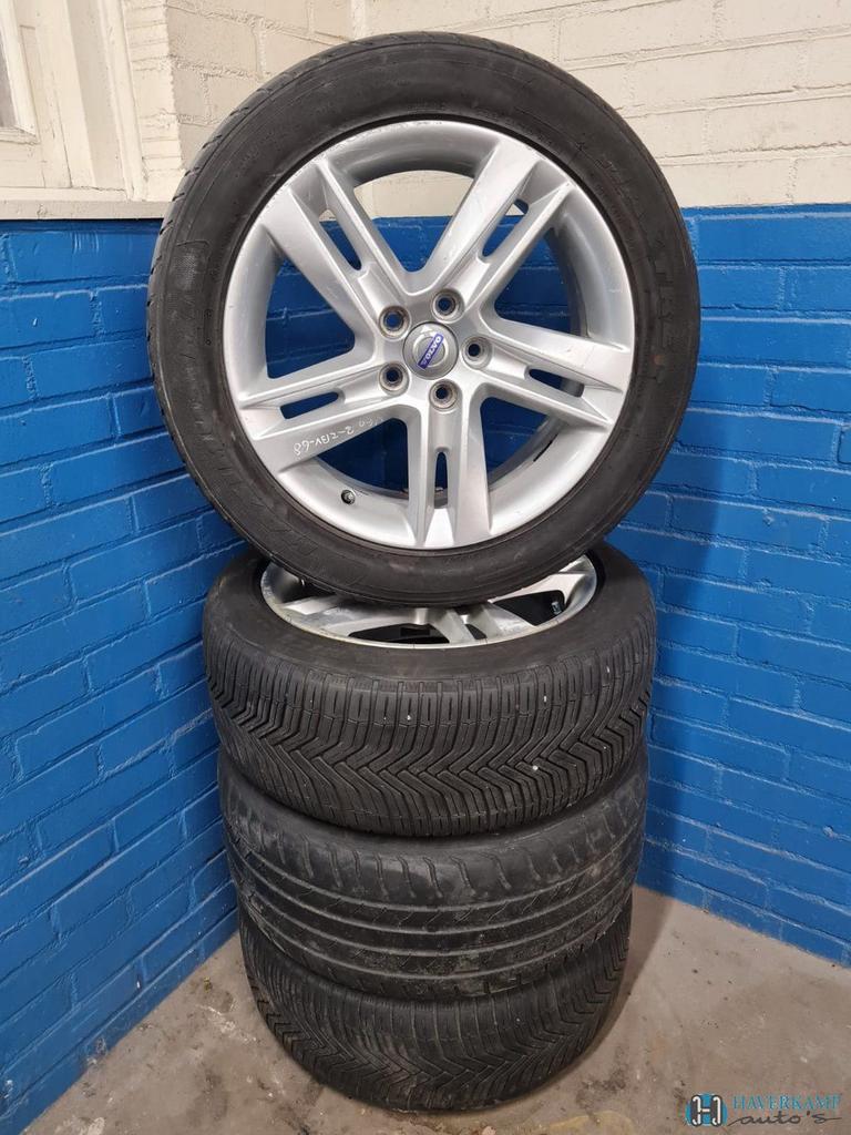 Volvo V60 zomerset 255 45 17, Auto-onderdelen, Banden en Velgen, Ophalen, -, -, Banden en Velgen