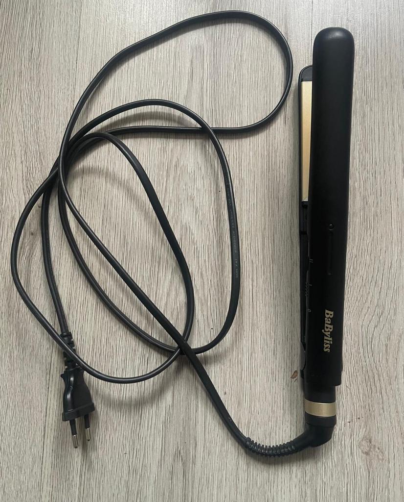 BABYLISS Ceramic Straight 230 ST089E Zwart, Ophalen of Verzenden, Zo goed als nieuw, Krultang of Stijltang