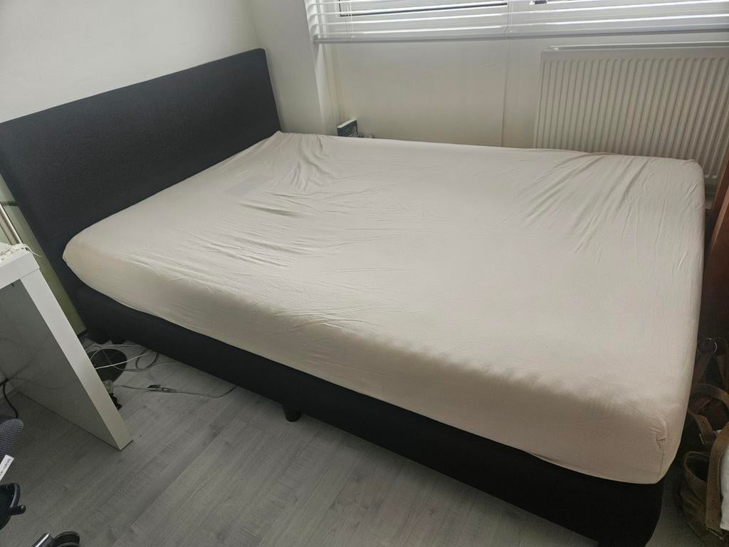 Boxspring (Beter Bed) 140x200cm met Mio Dormio matras, Ophalen, Gebruikt, Zwart, Tweepersoons
