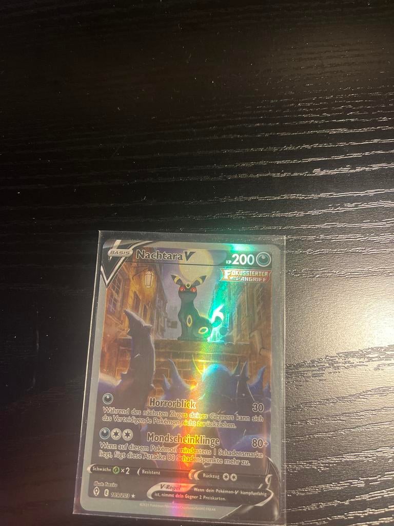 Nachtara V Pokémon kaart Duits met sleeve, Ophalen of Verzenden, Zo goed als nieuw, Losse kaart, Foil