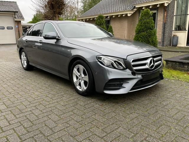 Mercedes-Benz E-klasse 200 d AMG LINE NAVI CAMERA LED, Automaat, Gebruikt, 150 pk, Leder en Stof