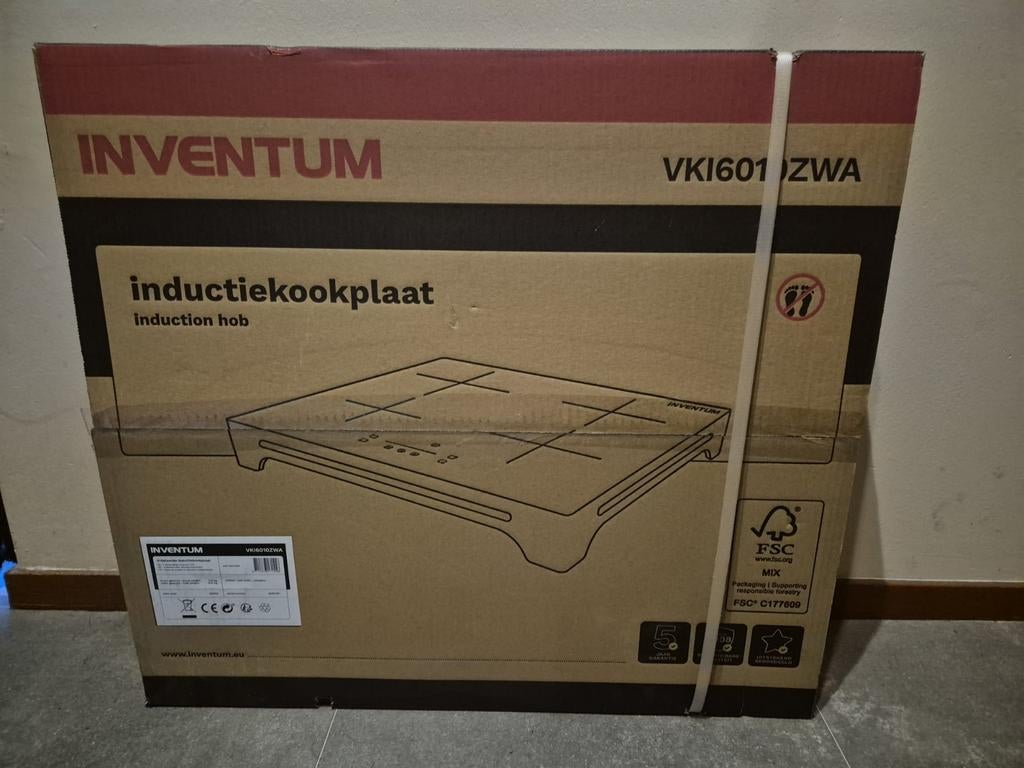 Gloednieuwe inductiekookplaat te koop, Witgoed en Apparatuur, Kookplaten, Ophalen, Nieuw, 3 kookzones of minder, Inductie