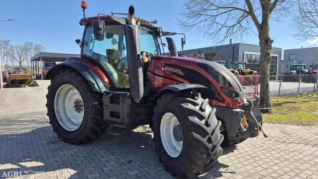 VALTRA T174 Versu Unlimited 50Kmh. Lucht, Fronthef en PTO, Overige merken, Gebruikt, -, Niet opgegeven