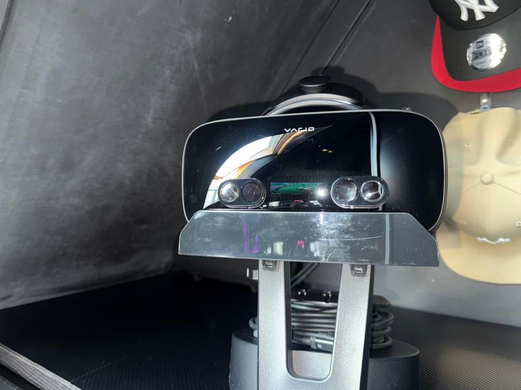 Varjo VR-3 VR Headset met stand en extra kabels, Ophalen of Verzenden, Gebruikt, VR-bril, Pc