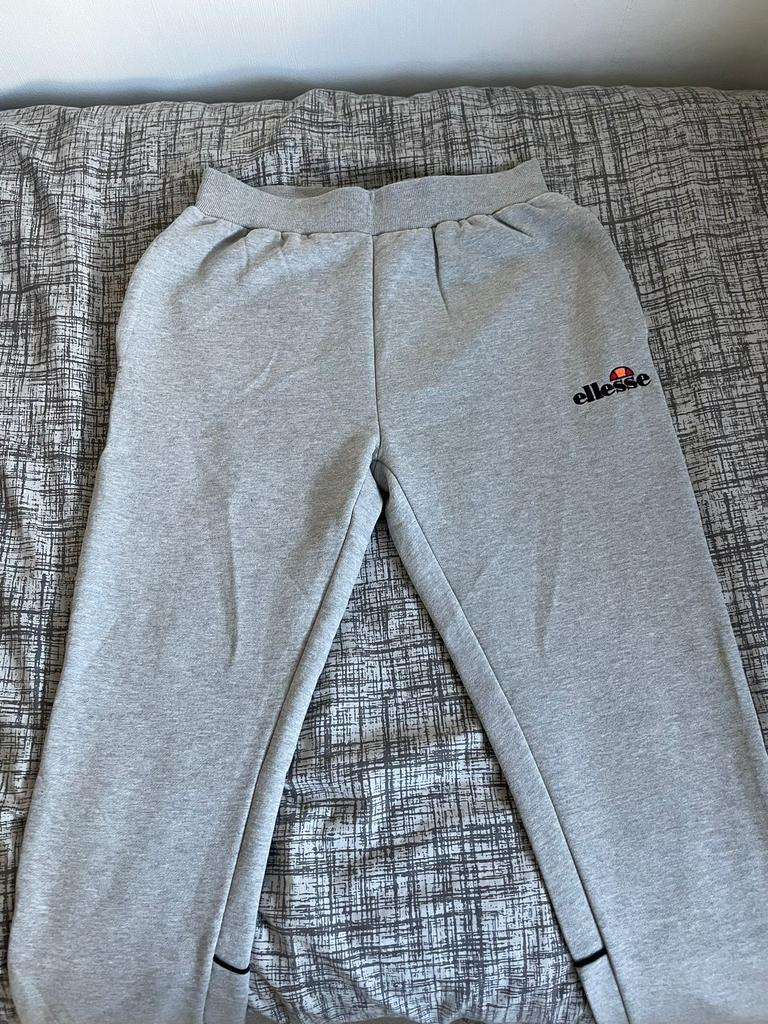 Ellesse Trainingsbroek Maat M, Ophalen of Verzenden, Zo goed als nieuw, Maat 48/50 (M), Grijs