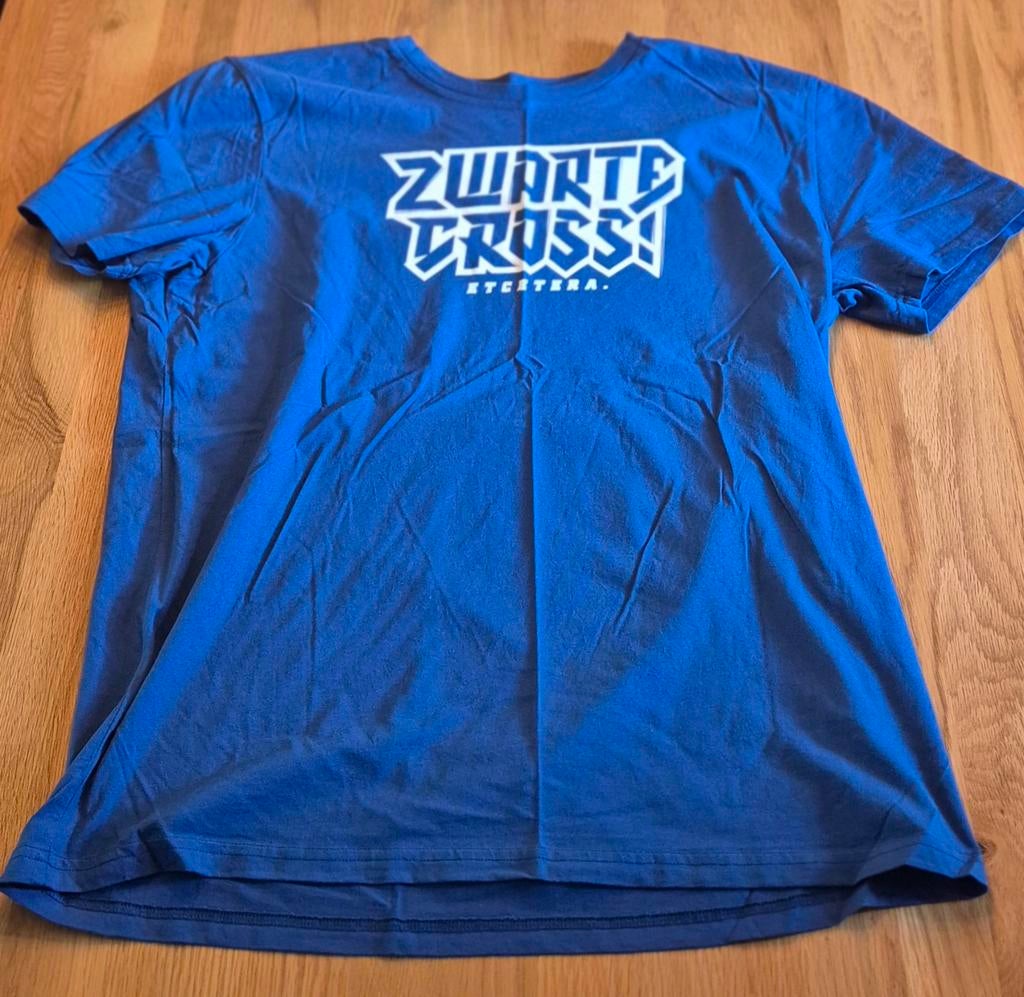 T-shirt zwarte cross XXL, Ophalen of Verzenden, Zo goed als nieuw, Overige maten, Zwart