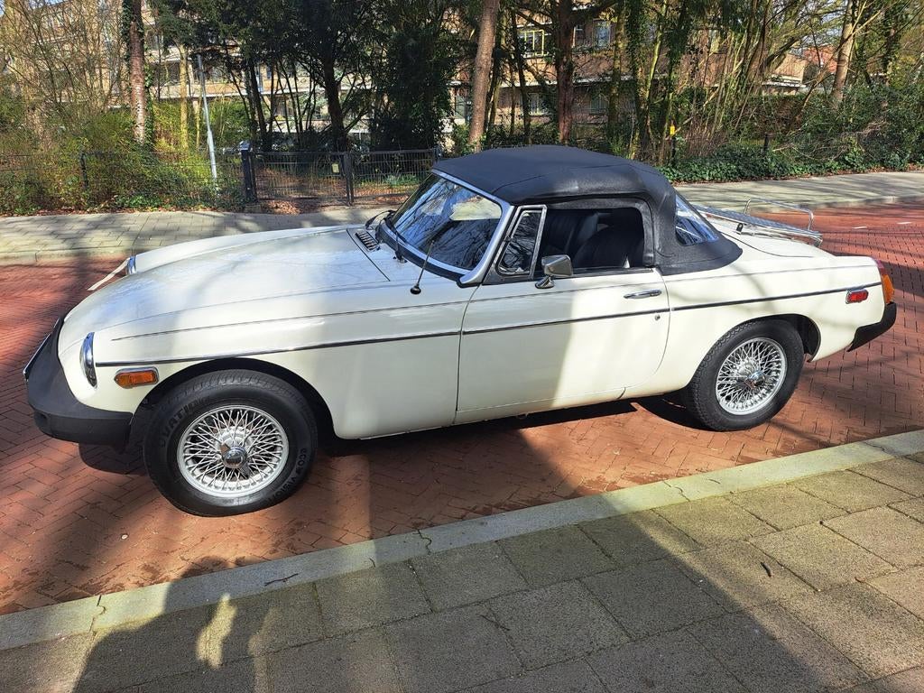 MG *b*b 1.8 USA Tourner 1979 Wit met Overdrive., Auto's, B, Zwart, Cabriolet, Wit