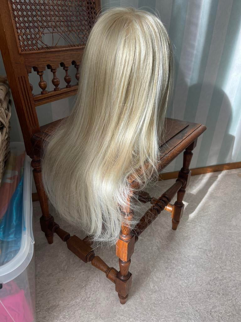 Blonde pruik met lichte plukken, verstelbaar, Ophalen, Gebruikt, Pruik of Haarverlenging