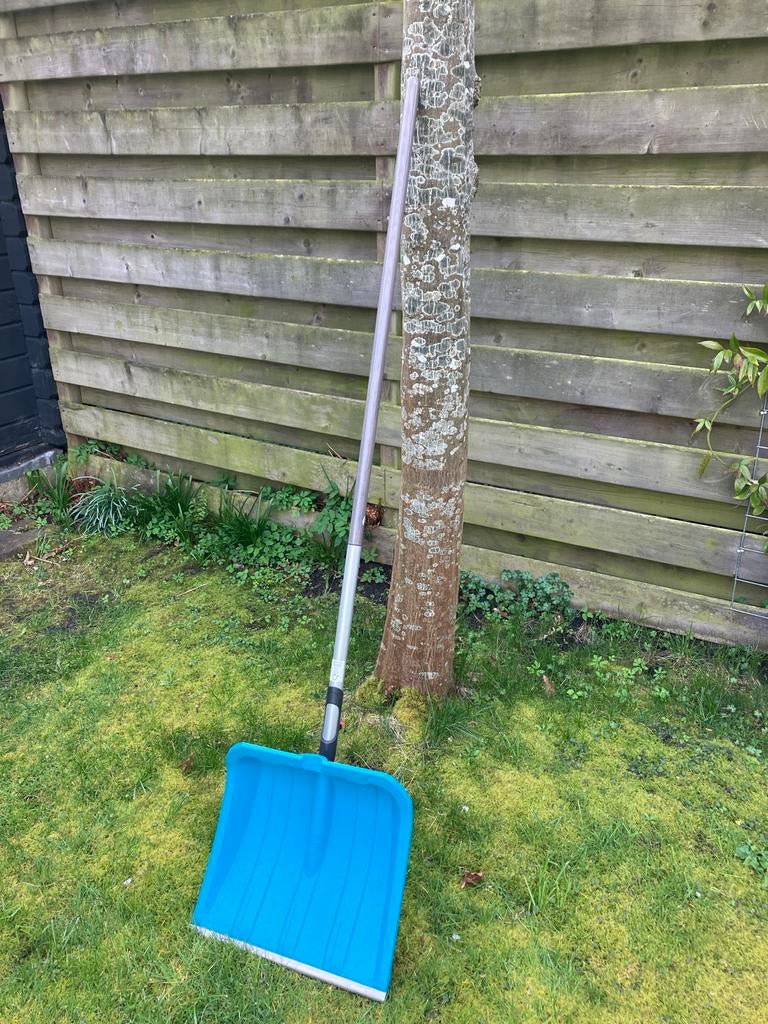 Sneeuwschuiver - Nauwelijks gebruikt, zo goed als nieuw, Ophalen of Verzenden, Zo goed als nieuw