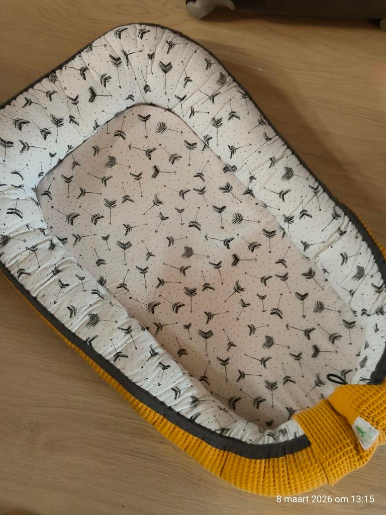 Babynestje met pijltjesprint, Ophalen of Verzenden, Gebruikt, Overige typen