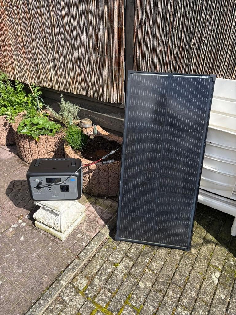 Draagbare 800W Powerstation + 100w Zonnepaneel OFFGRID, Verzenden, Zo goed als nieuw