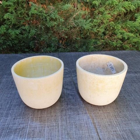 Bloempotten crème 2 stuks 11 cm hoog, Tuin en Terras, Rond, Ophalen of Verzenden, Aardewerk, Binnen