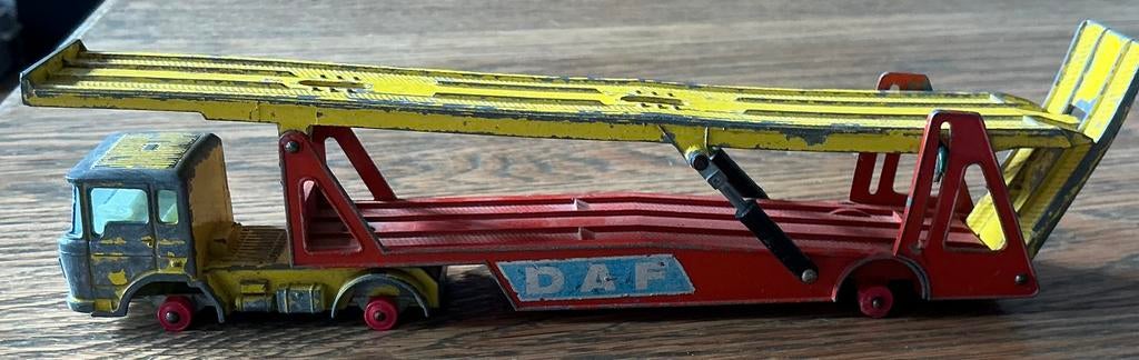 Oude Vintage Daf Car Transporter Matchbox Lesney vrachtwagen, Ophalen, Gebruikt, Bus of Vrachtwagen
