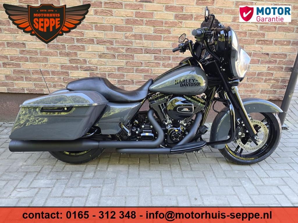 HARLEY-DAVIDSON STREET GLIDE SPECIAL FLHXS (bj 2015) 24,761, 2 cilinders, 1690 cc, HARLEY-DAVIDSON, Bedrijf