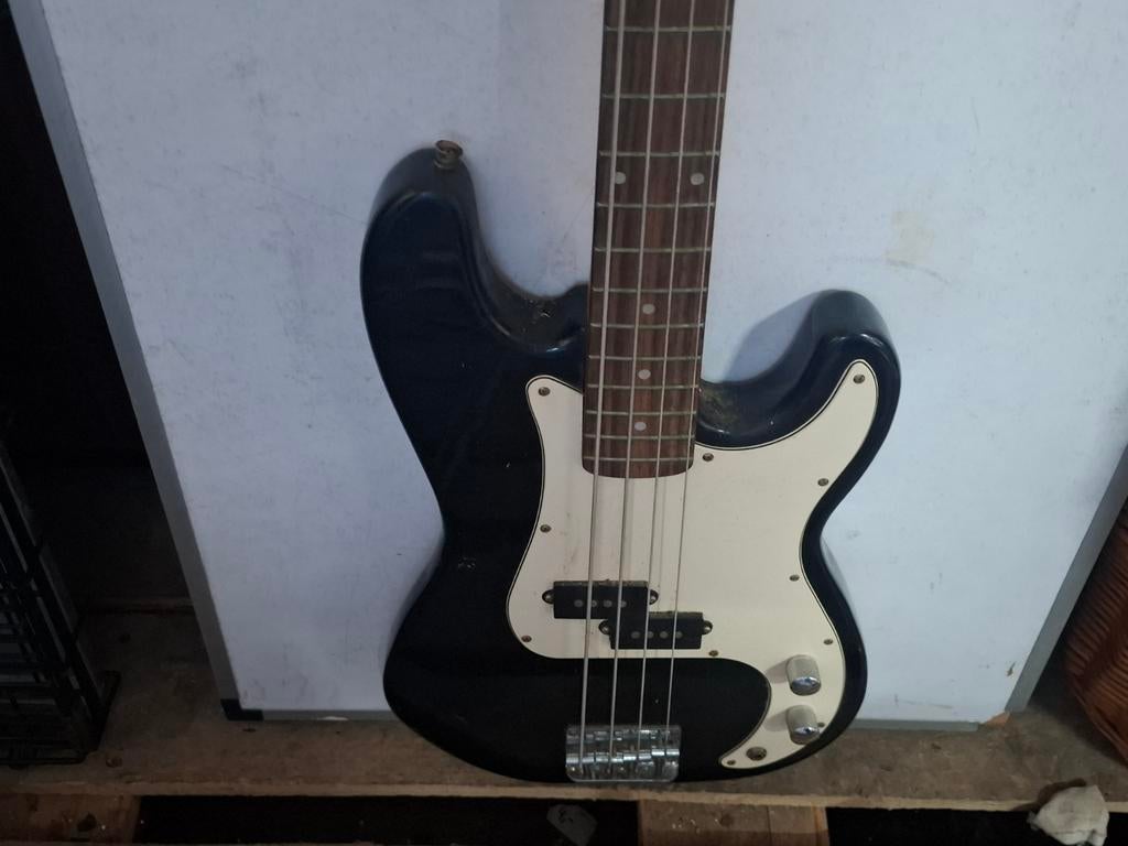 Rockville basgitaar, Ophalen, Gebruikt, Gitaar, Gitaar