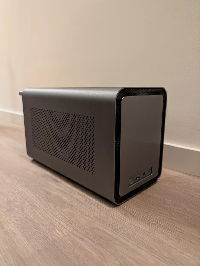 Jonsbo N1, Ophalen of Verzenden, Zo goed als nieuw