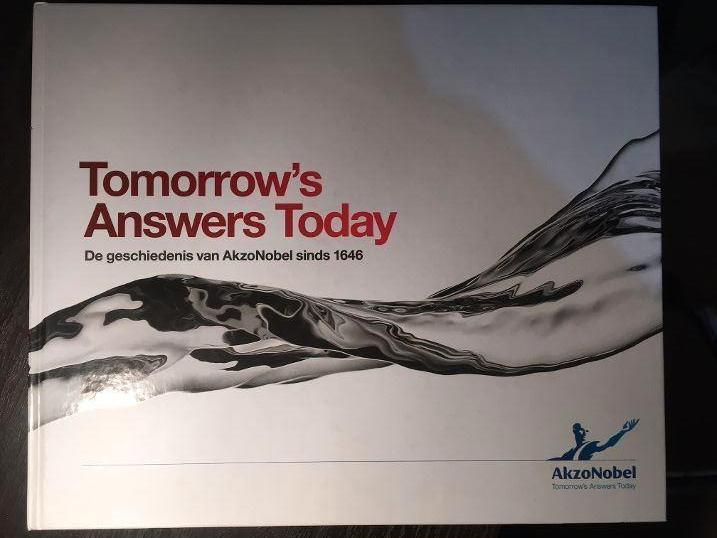 geschiedenisboek Akzo-nobel, Ophalen of Verzenden, Zo goed als nieuw