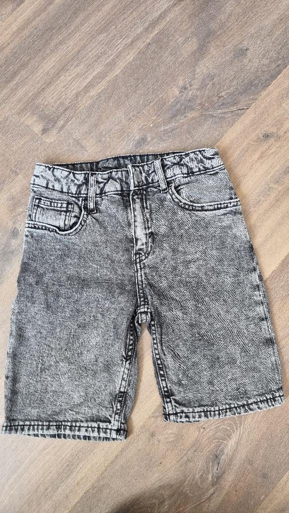 jeans korte broek 128 nieuw, Broek, H&M, Nieuw, Ophalen of Verzenden