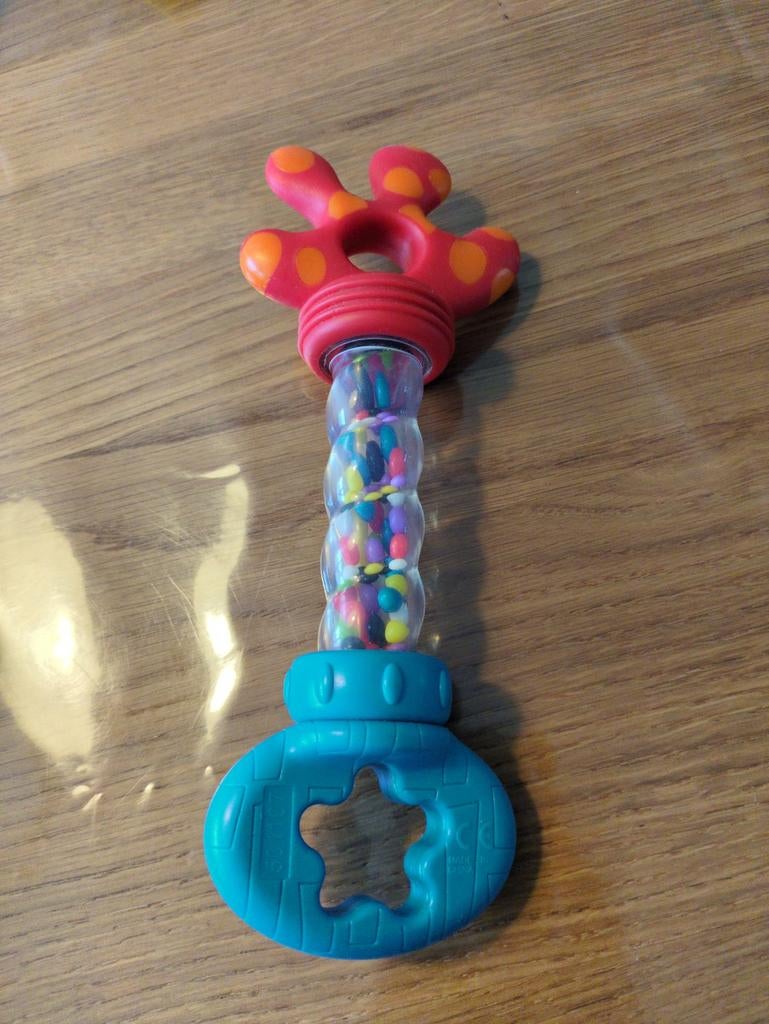 Leuke rammelaar voor baby's, Kinderen en Baby's, Speelgoed | Babyspeelgoed, Zo goed als nieuw, Rammelaar, Ophalen