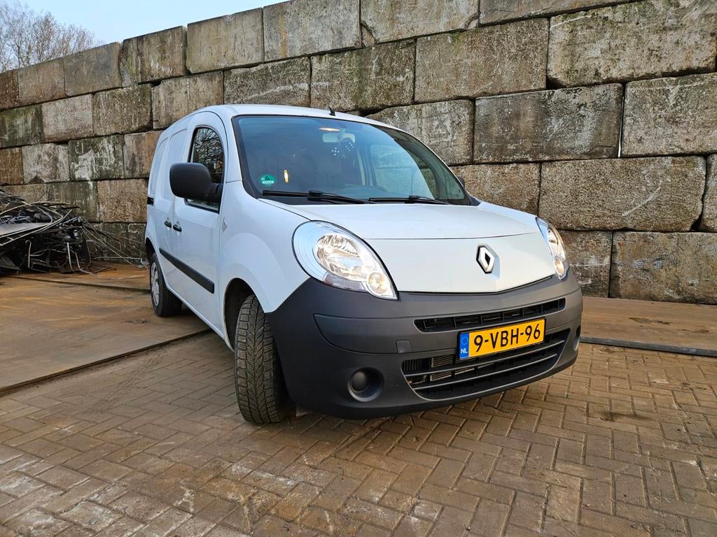 Renault kangoo express 1.5 DCI (bj 2009), Auto's, Bestelauto's, Voorwielaandrijving, 86 pk, 4 cilinders, Wit