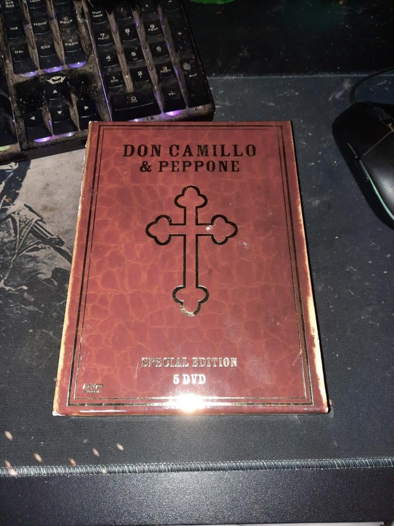 Don camillo & peppone, Ophalen, Overige typen, Zo goed als nieuw, Diverse schrijvers